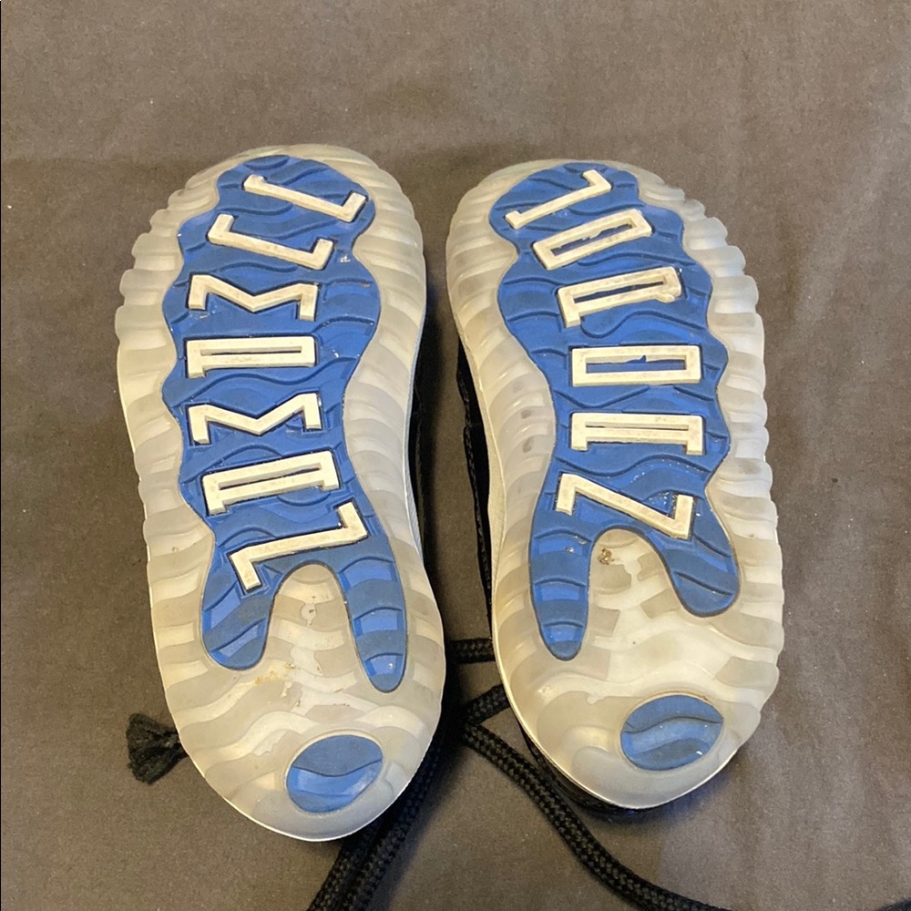 Jordan 11 Retro - Picture 5 of 6